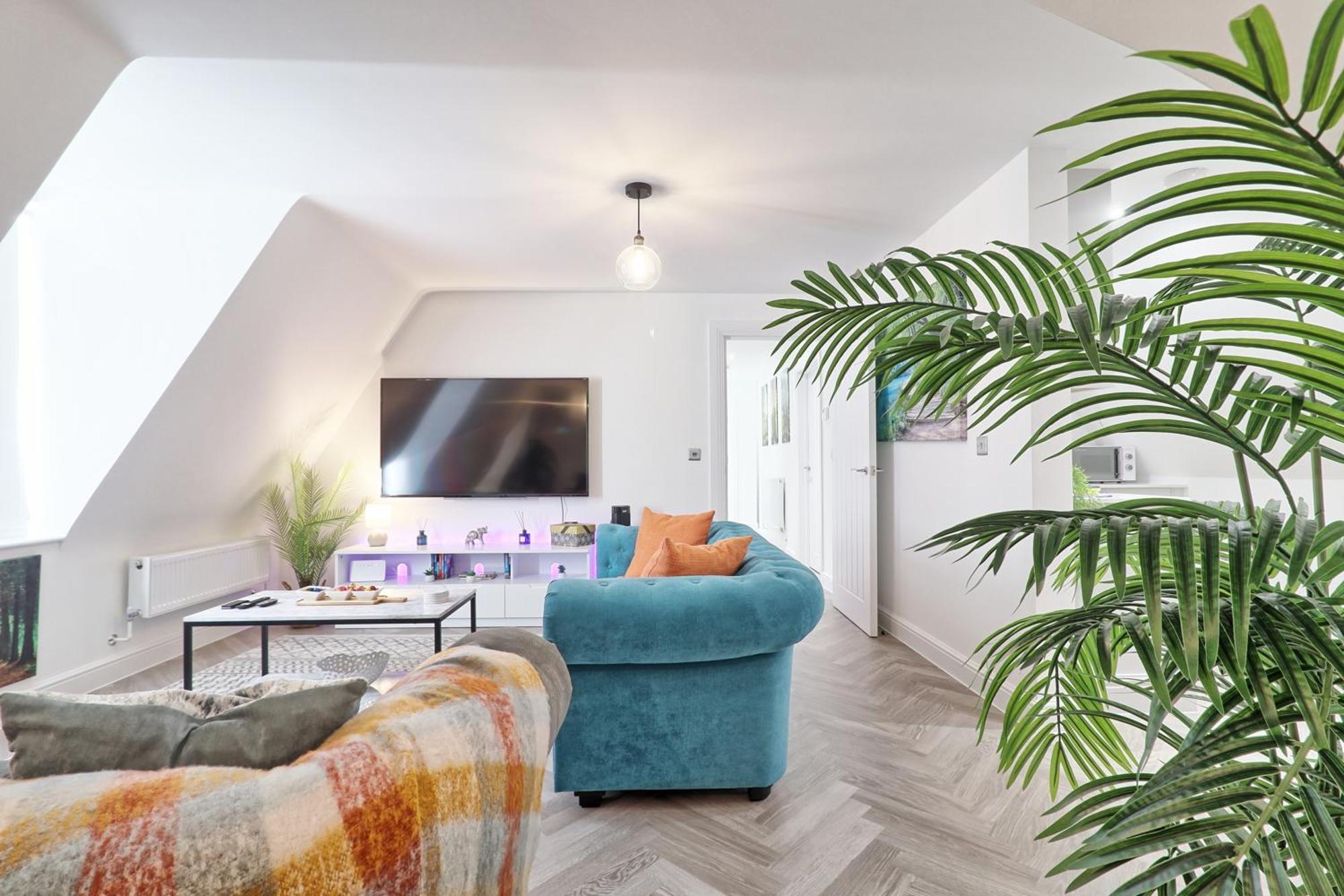 Writtle Massive 4 Bedroom Apartment With Parking In Gorgeous Countryside Location & Short Drive To Chelmsford City Centre Contractors Welcome Exterior photo