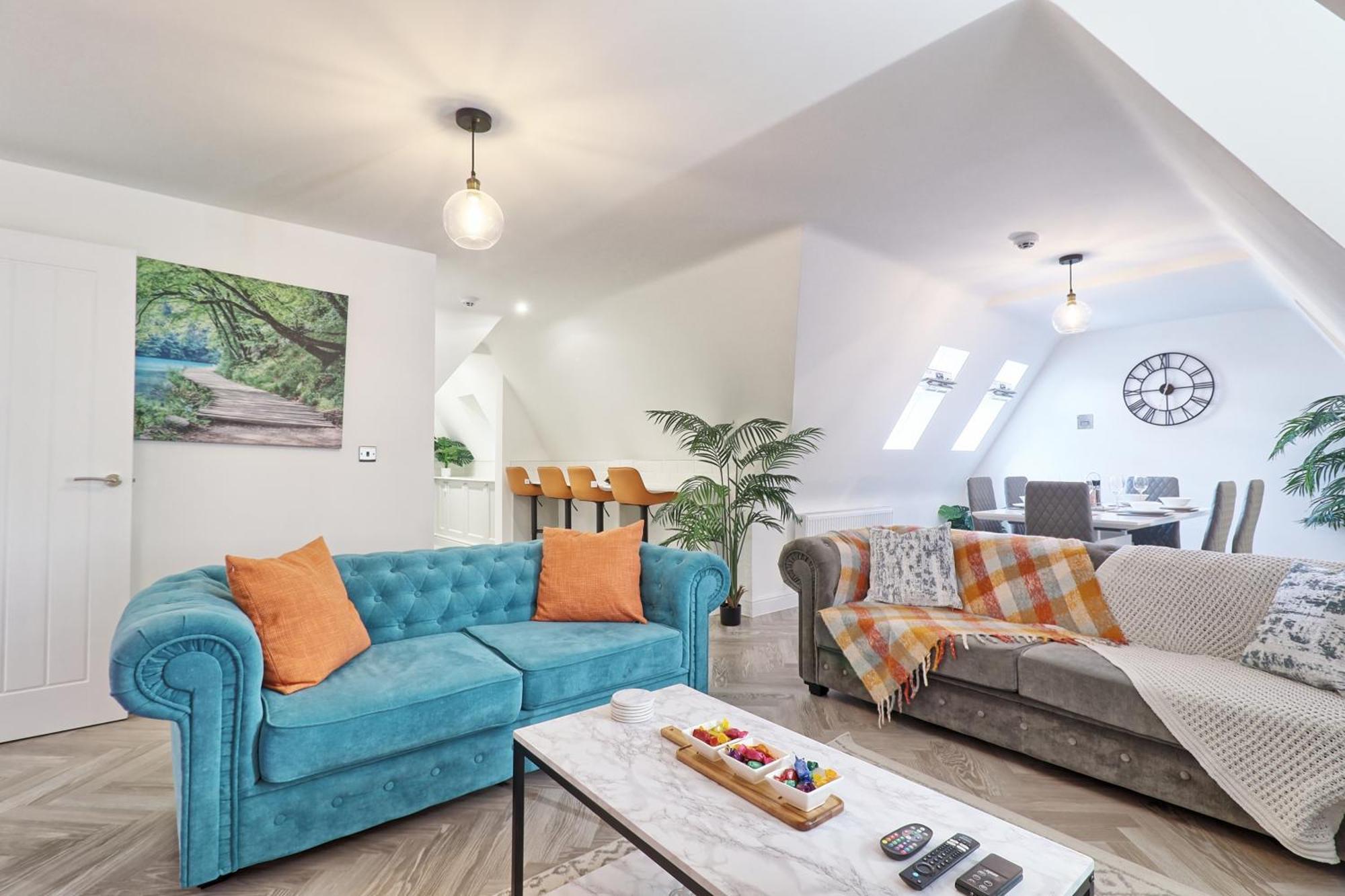 Writtle Massive 4 Bedroom Apartment With Parking In Gorgeous Countryside Location & Short Drive To Chelmsford City Centre Contractors Welcome Exterior photo
